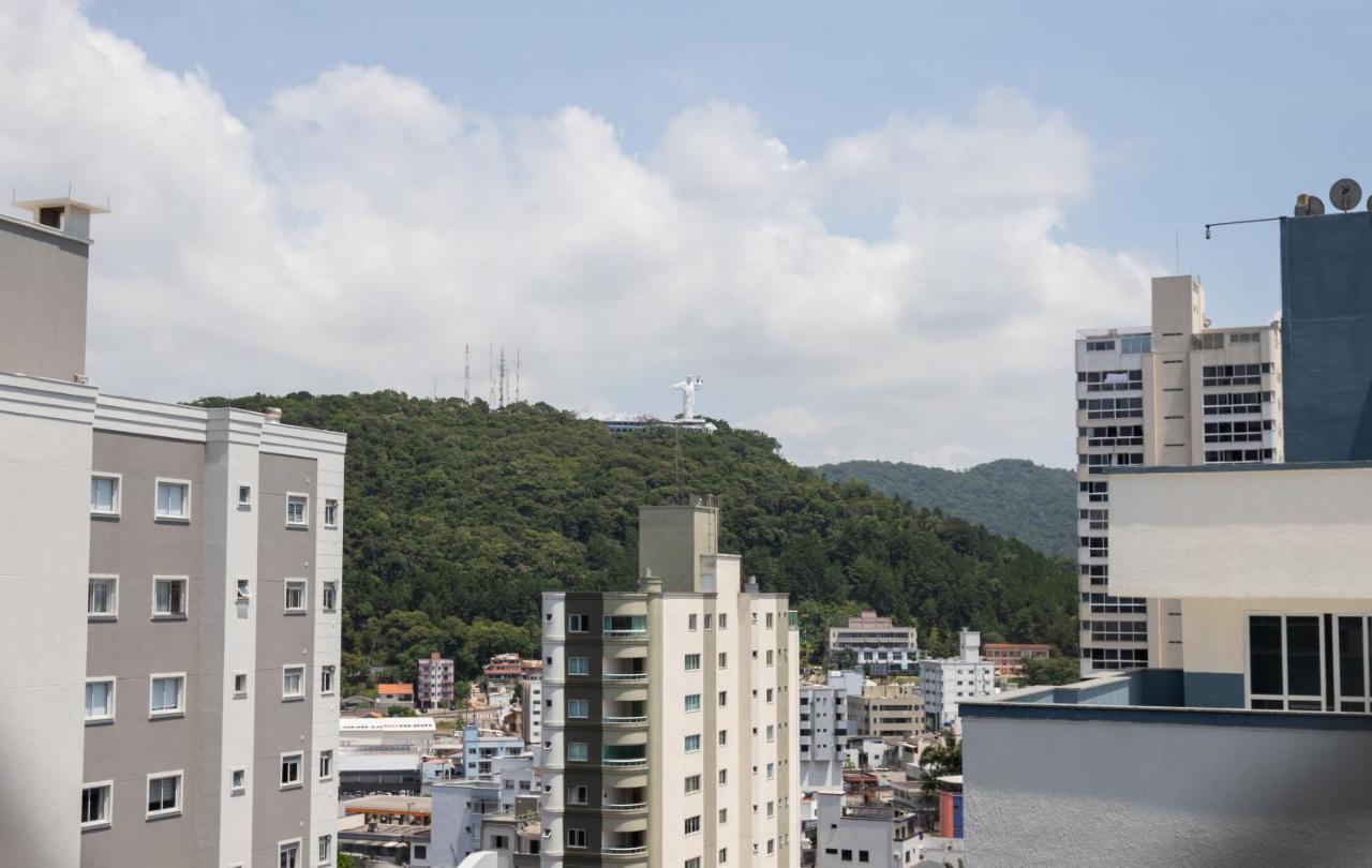 Amplo Apartamento De 3 Quartos No Centro De Balneario Camboriu N1859公寓 外观 照片